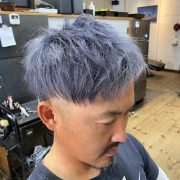 シルバーグレー