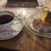 コジカフェ、カフェ四つ葉